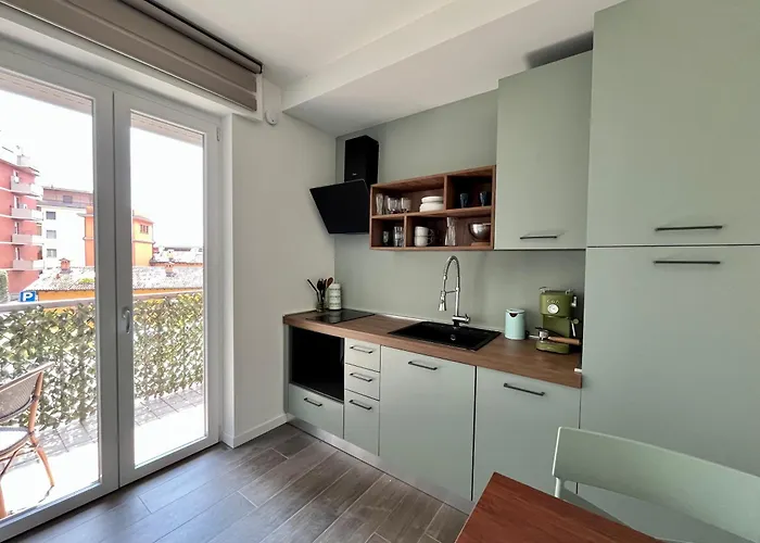 アパート Suardi 1 *